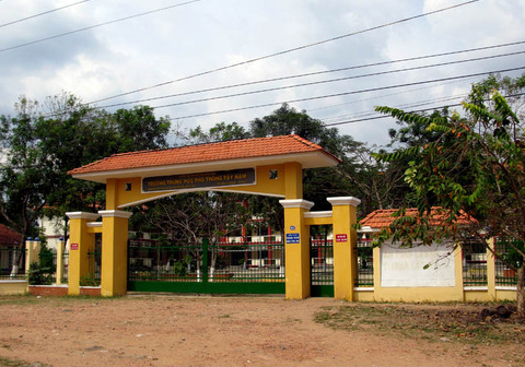 Trường THPT Tây Nam, Bình Dương