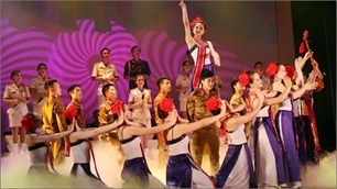 Khai mạc Liên hoan Ca múa nhạc chuyên nghiệp toàn quốc