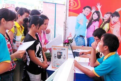 Sinh viên ra trường Gian nan tìm việc