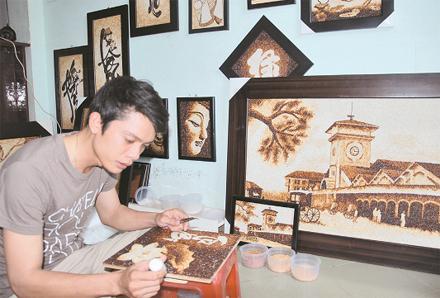 Kỳ diệu hạt gạo hóa tranh