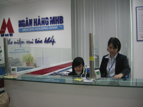 Công bố bảng xếp hạng 32 ngân hàng Việt Nam