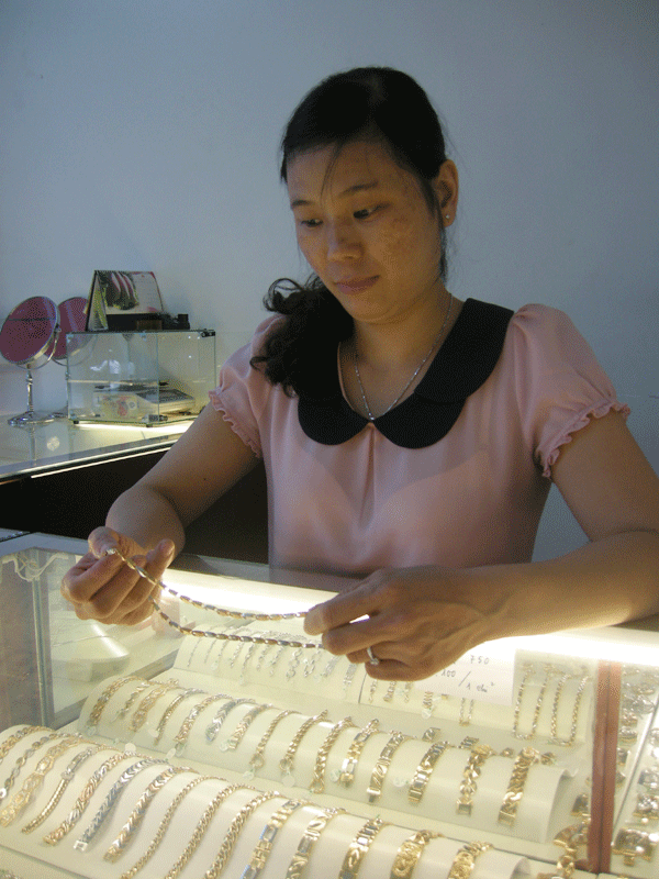 Giá vàng bật tăng trở lại