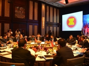 Regional meeting discusses drug matters