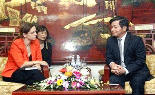 Minister encourages more Israeli investment