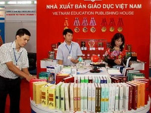 第四届越南国际图书展销会在河内拉开序幕