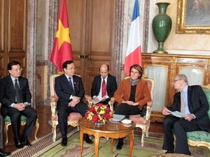 Vietnam-France Renforcement des relations parlementaires