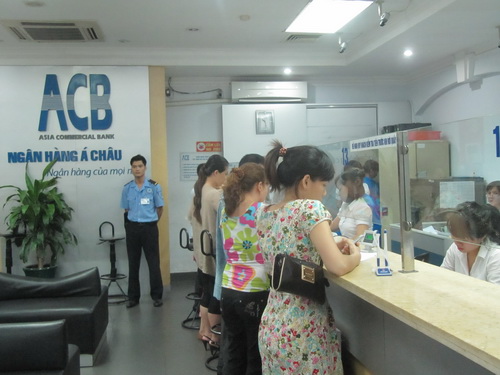 Nghiêm trị bất cứ đối tượng nào lũng đoạn ngân hàng
