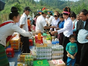 Dien Bien focuses on trade with Northern Laos