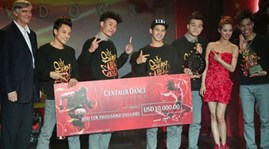Vietnam wins championship title at “Centaur Dance Showdown 2012”