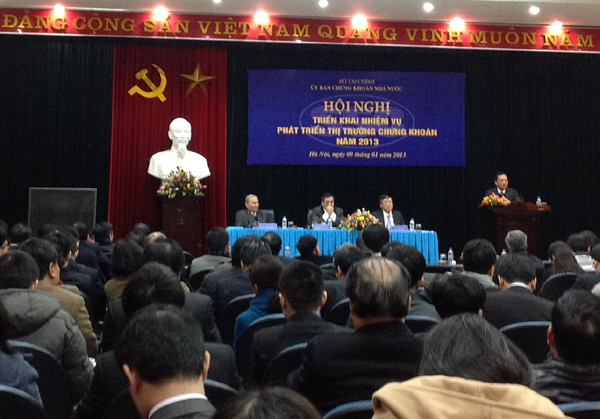 Đề xuất các giải pháp tháo gỡ khó khăn cho thị trường chứng khoán
