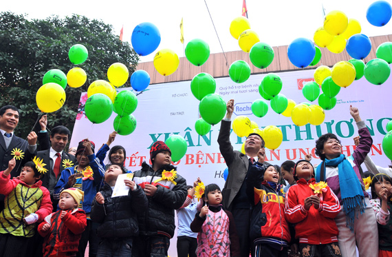 Printemps d’amour - un Têt pour les pauvres atteints du cancer