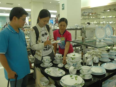Fifty four businesses honoured with National Trademark 2012