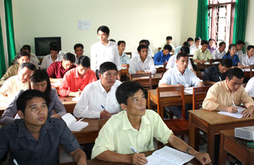 Đảng bộ Trường Chính trị tỉnh Điện Biên Xứng đáng là cái nôi đào tạo, bồi dưỡng cán bộ lãnh đạo cho Tỉnh