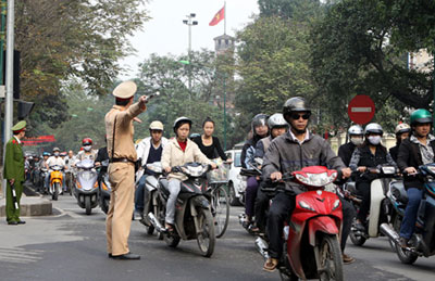 Hà Nội phân luồng giao thông và tạm dừng cấp phép đào đường trong dịp Tết