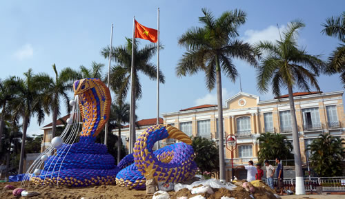 Đà Nẵng Đường hoa Xuân phục vụ Tết Quý Tỵ 2013