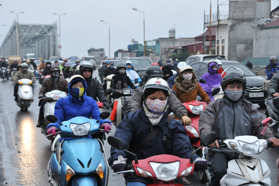 Hà Nội gồng mình chống rét