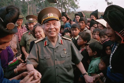 Dix belles images du Général Vo Nguyen Giap