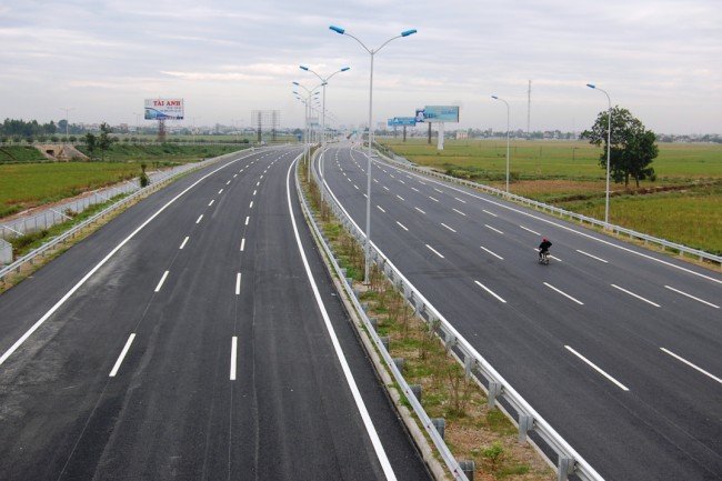 Áp dụng công nghệ quản lý giao thông thông minh đoạn Cầu Giẽ - Ninh Bình