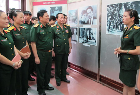 Over 300 photos about General Vo Nguyen Giap showcased
