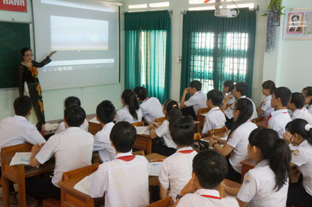Đưa công nghệ thông tin vào bài giảng môn lịch sử - Mô hình thành công của cô giáo Kim Minh