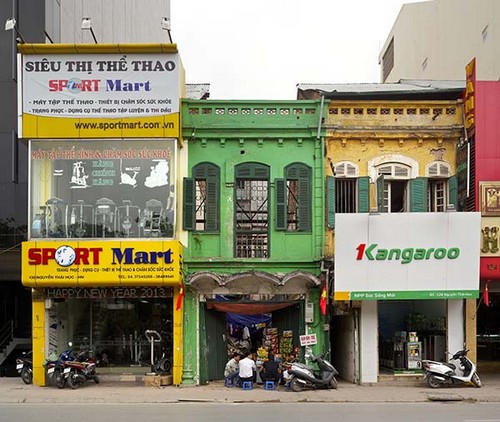 Triển lãm “Nhà Tây biến hình”