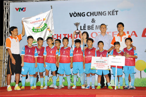 Friendship FC wins Lotteria Challenge Cup 2013