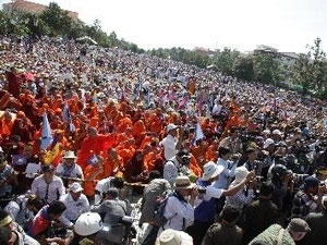Cambodia CNRP protest ends without violence