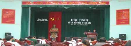 Vĩnh Phúc tổ chức tốt hội nghị báo cáo viên tháng 10 năm 2013