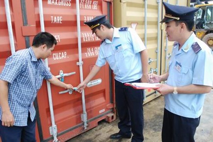 Commodity export turnover from Quang Ninh passes USD1 2 billion