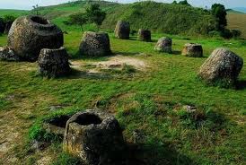 Laos la Plaine des Jarres proposée au titre de patrimoine mondial