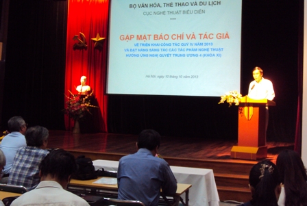 Đặt hàng kịch bản hưởng ứng Nghị quyết Trung ương 4