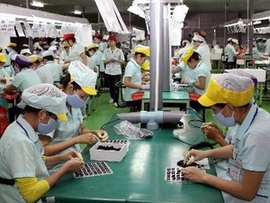 Mobile phone export turnover hits new record high