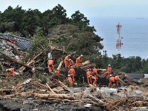 Typhoon Francisco heads towards Japan