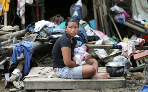 Typhoon cleanup ongoing in Philippines