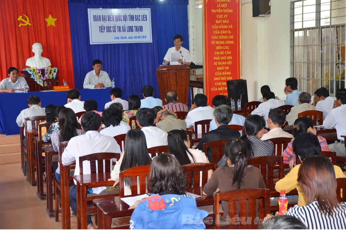 Đoàn đại biểu Quốc hội tỉnh tiếp xúc cử tri huyện Vĩnh Lợi