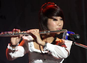 Vietnamese flautist wins international contest