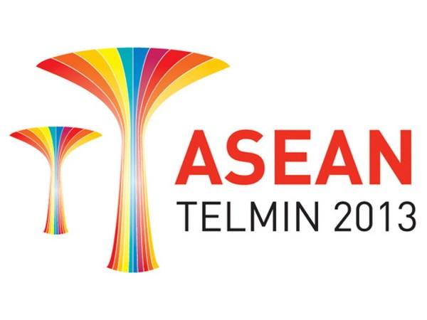 Conférence des ministres des télécommunications de l ASEAN à Singapour