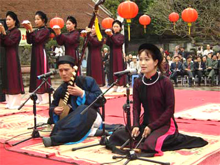 Building profile on Chau Van singing to submit to UNESCO