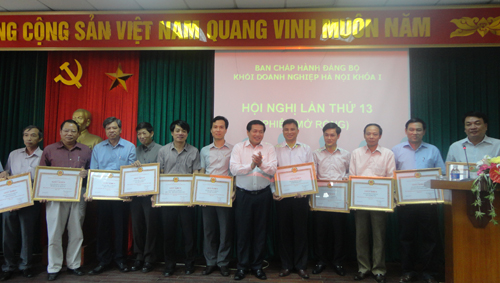 Tăng cường vai trò lãnh đạo của các tổ chức cơ sở đảng trong các loại hình doanh nghiệp