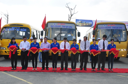 Đà Nẵng đưa tuyến xe buýt xã hội hóa đầu tiên vào hoạt động