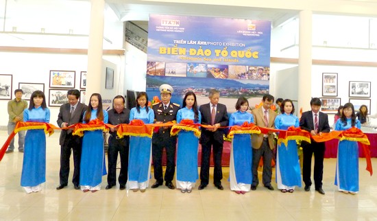 Triển lãm ảnh Biển đảo Tổ quốc