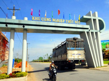Can Tho calls for investment in 27 projects