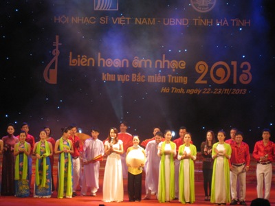 Bế mạc Liên hoan âm nhạc khu vực Bắc miền Trung 2013