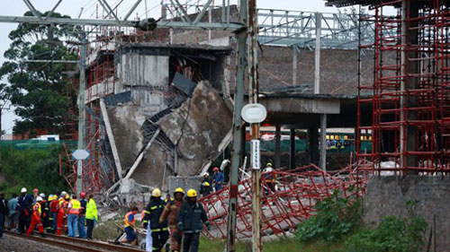 Shopping centre in South Africa collapses