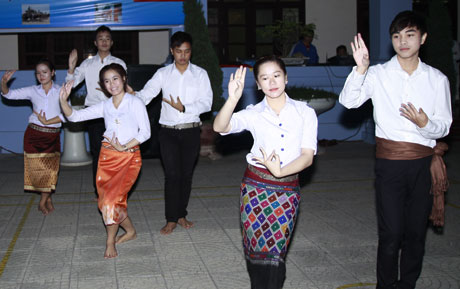 Dance by female Lao students marks Lao National Independence Day in Vietnam