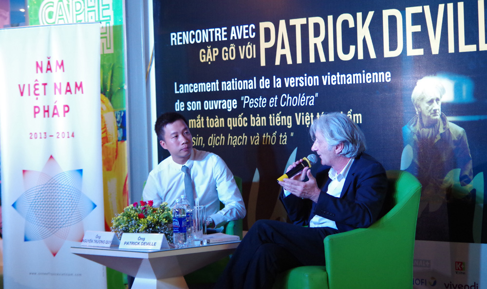 Présentation de la version vietnamienne du roman Peste  Choléra de Patrick Deville
