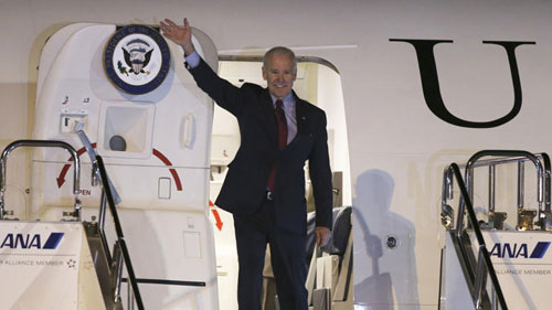 Le vice-président américain en visite au Japon
