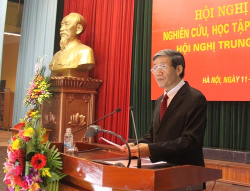 Hội nghị toàn quốc học tập quán triệt Nghị quyết Trung ương 8 khóa XI