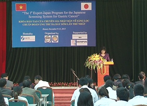 Tập huấn kỹ thuật sàng lọc chẩn đoán ung thư dạ dày sớm cho bác sỹ chuyên ngành nội soi tiêu hóa Việt Nam