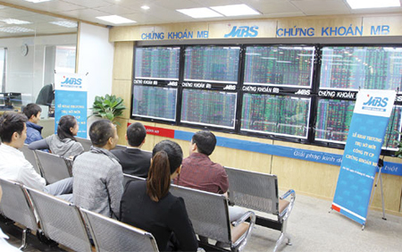 Thị trường chứng khoán năm 2013 Ổn định trong khó khăn